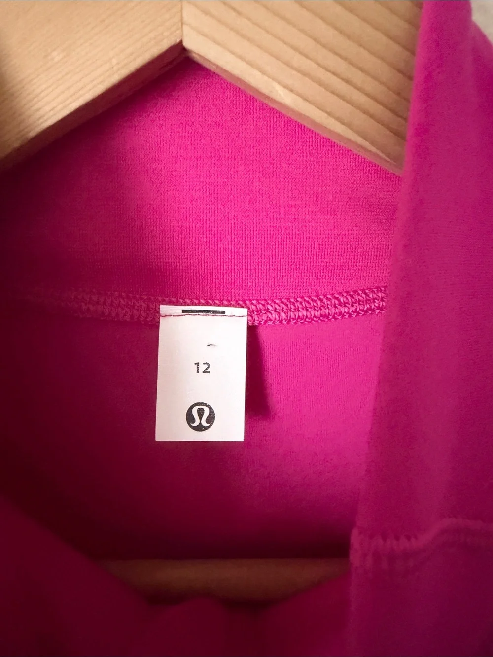 Lululemon SIZE 12 Define hip length define jacket in hot pink